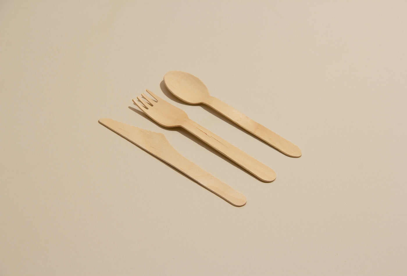 5 Reasons Disposable Cutlery Packs Have Less Knives